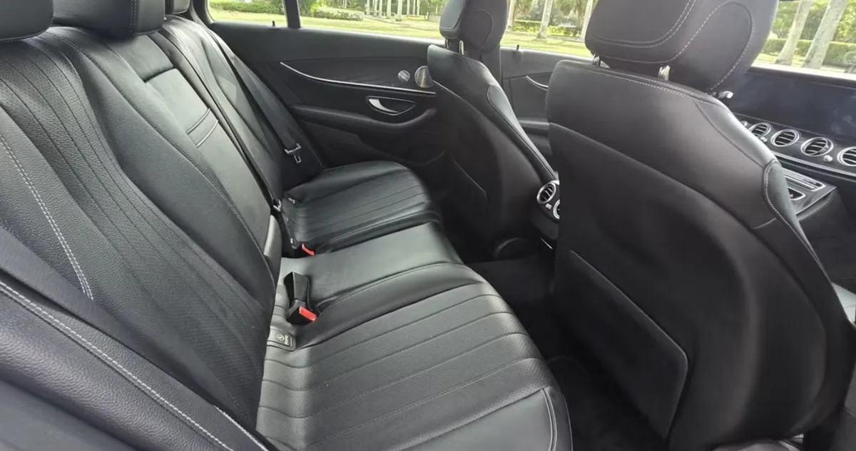 Mercedes-Benz E350 - seats