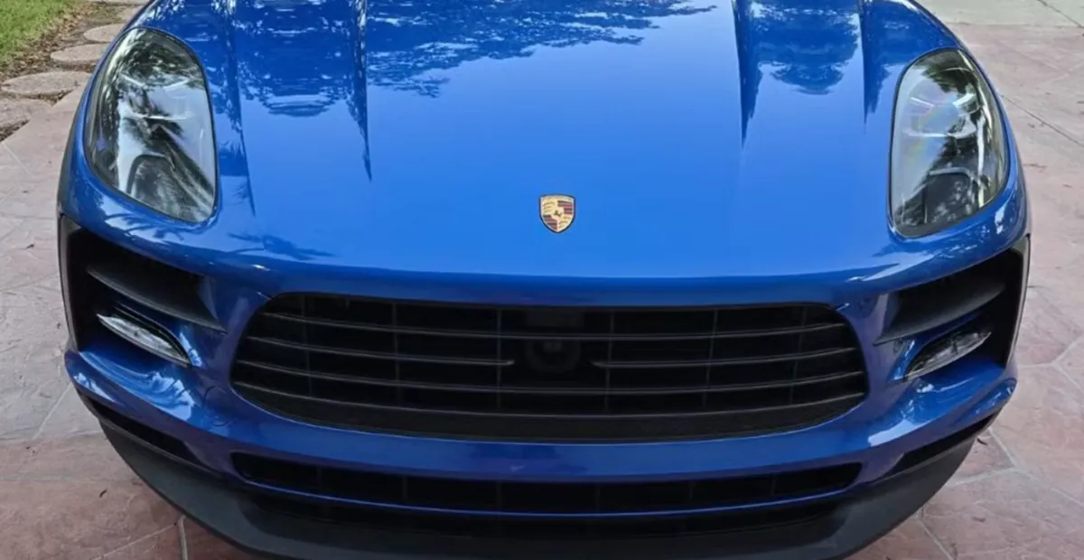 Porsche Macan S - side profile