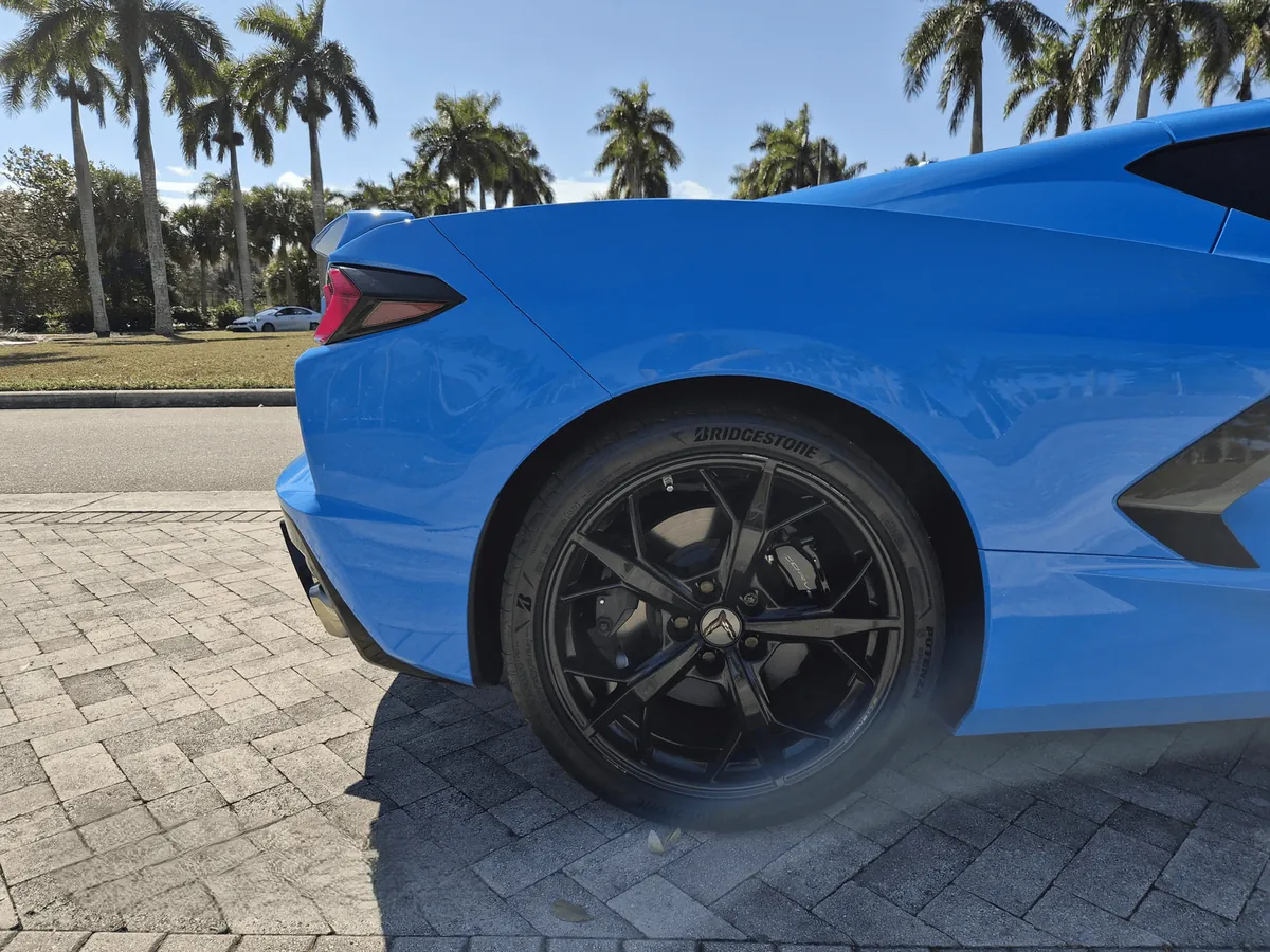 Chevrolet Corvette Stingray - wheel detail