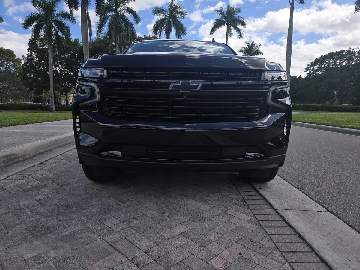 2023 Chevrolet Tahoe - grille detail